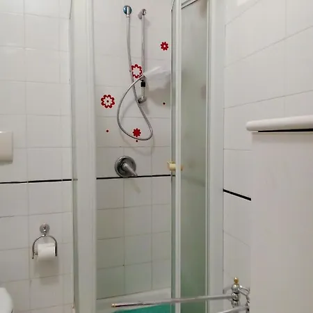 Al Crocifisso...da Nonna Pia Apartment